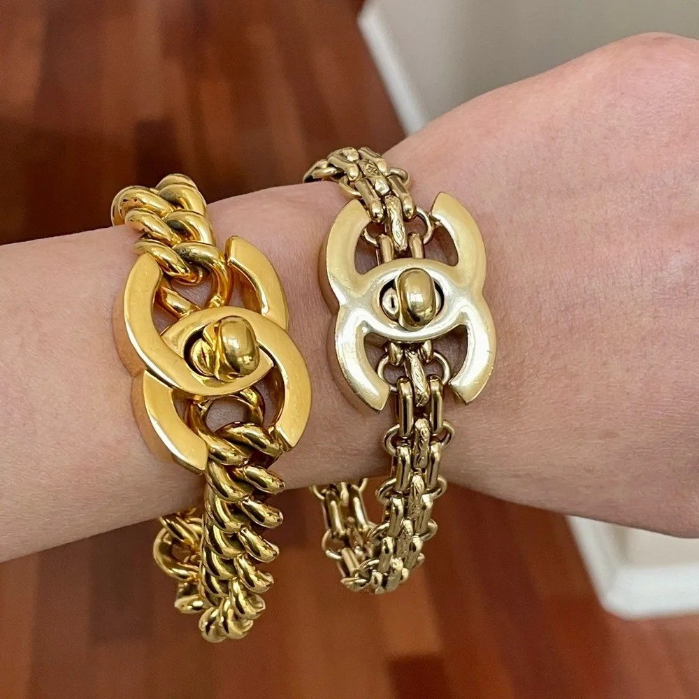 Chanel CC Turnlock Reissue Chain Link Bracelet - Picture 12 of 14